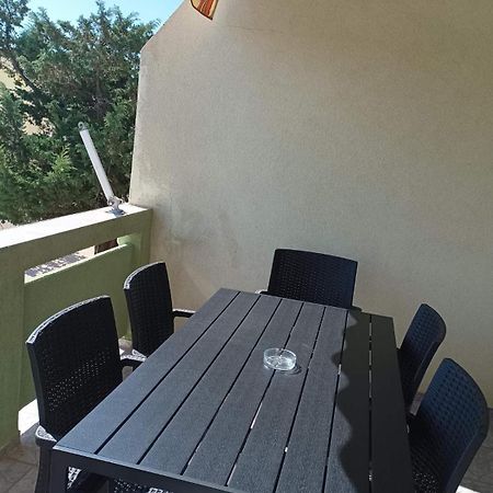 Apartmani Ana Vir Exterior foto
